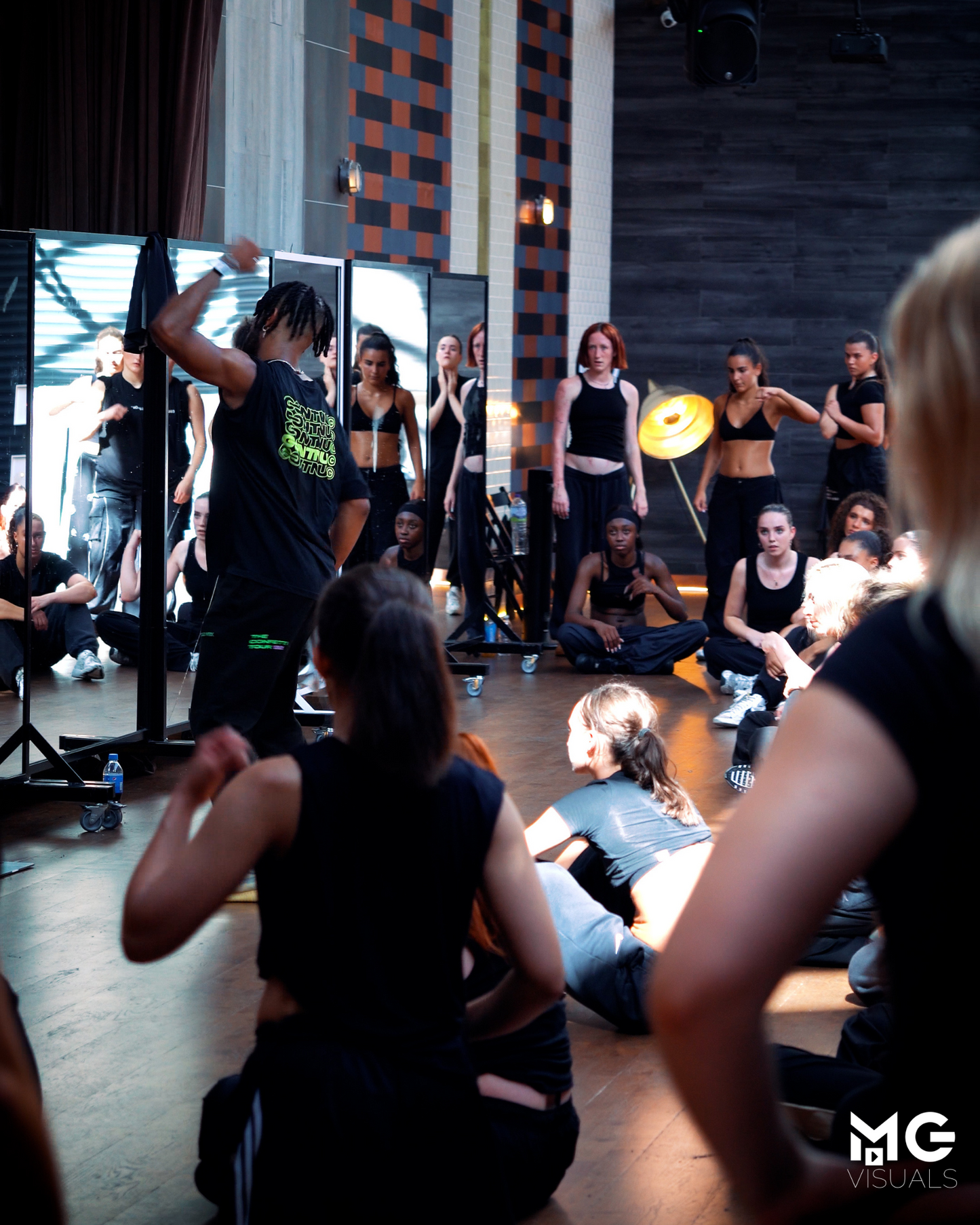 Insight Dance Open Class - 4th December 2025  - 6PM - 9PM. @Step Studios, 259-263 Goswell Road, London EC1V 7AH